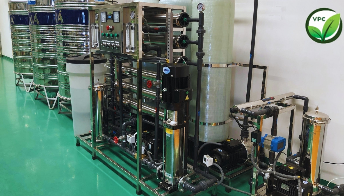 Hệ thống xử lý nước cấp nhà máy dược với đường ống inox