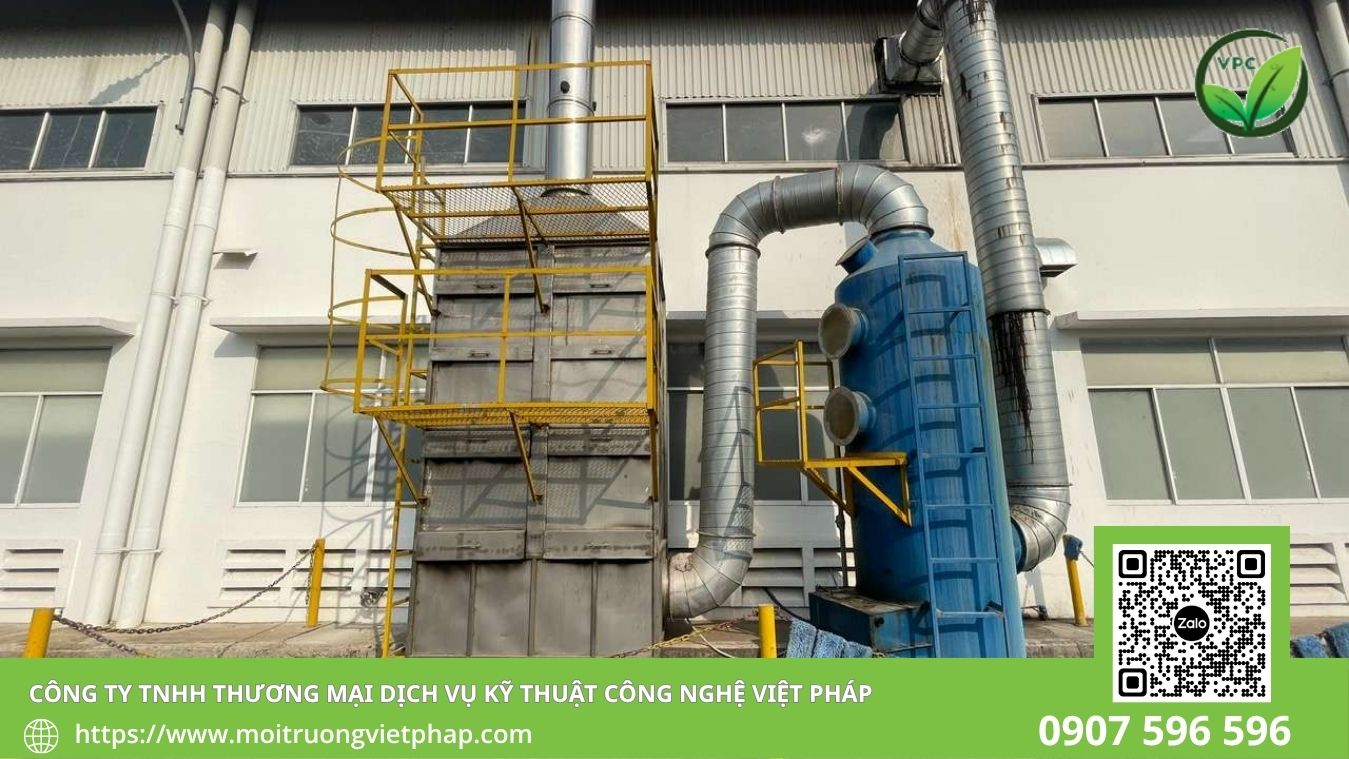Hệ thống xử lý hơi dung môi lắp đặt ngoài nhà xưởng sản xuất